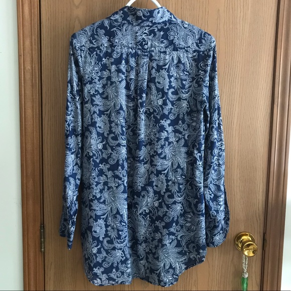 Light Weight Button Up Tunic - Sz Small - Picture 4 of 4